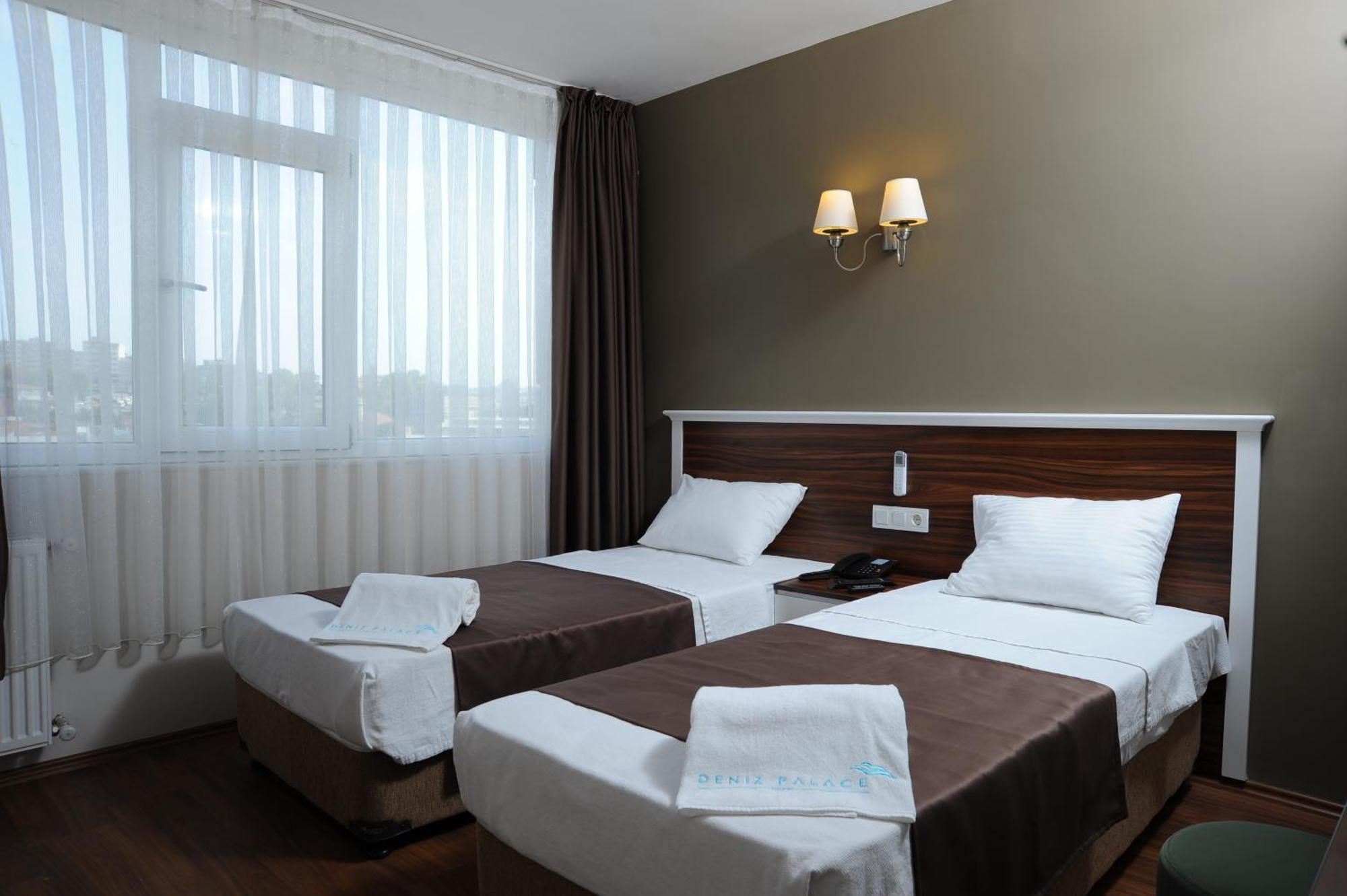 Deniz Palace Hotel Istanbul Bagian luar foto