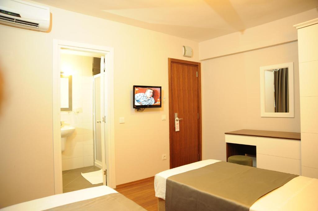Deniz Palace Hotel Istanbul Bagian luar foto